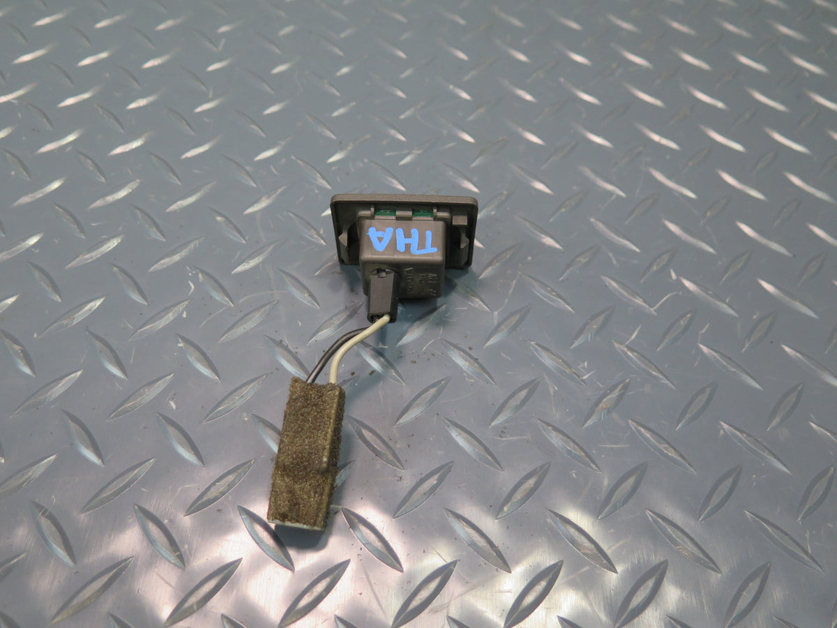 93-96 Toyota Hiace KZH106W Rear A/C Heater Control Indicator OEM