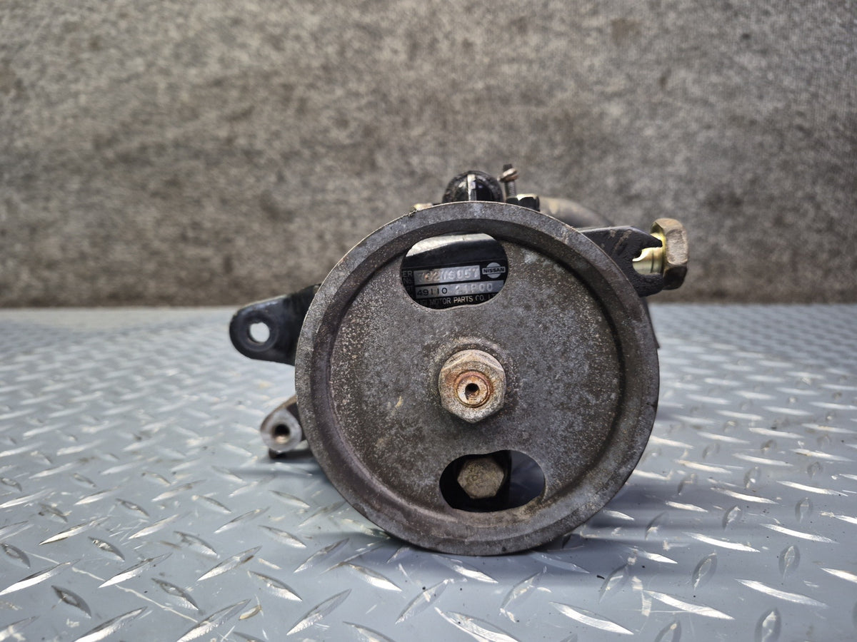 87-89 Nissan Z31 300ZX VG30E NA Power Steering Pump w Pulley OEM