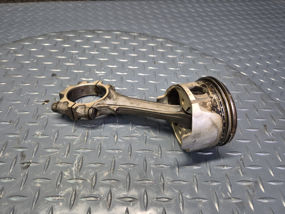 87-89 Nissan Z31 300ZX VG30E NA Engine Piston Connecting Rod OEM