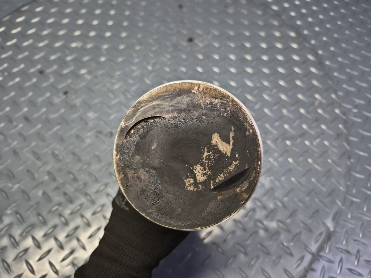 87-89 Nissan Z31 300ZX VG30E NA Engine Piston Connecting Rod OEM