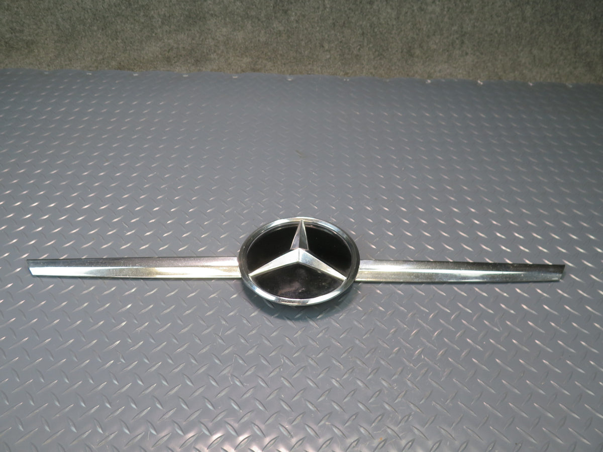 07-08 Mercedes R230 SL550 Front Grille Logo Badge w Chrome Trim Set Aftermarket