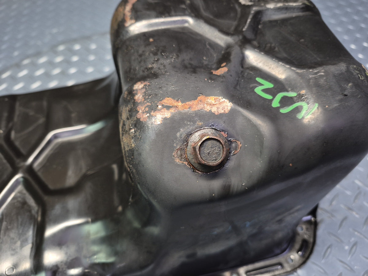87-89 Nissan Z31 300ZX VG30E NA Engine Motor Lower Oil Pan Damaged