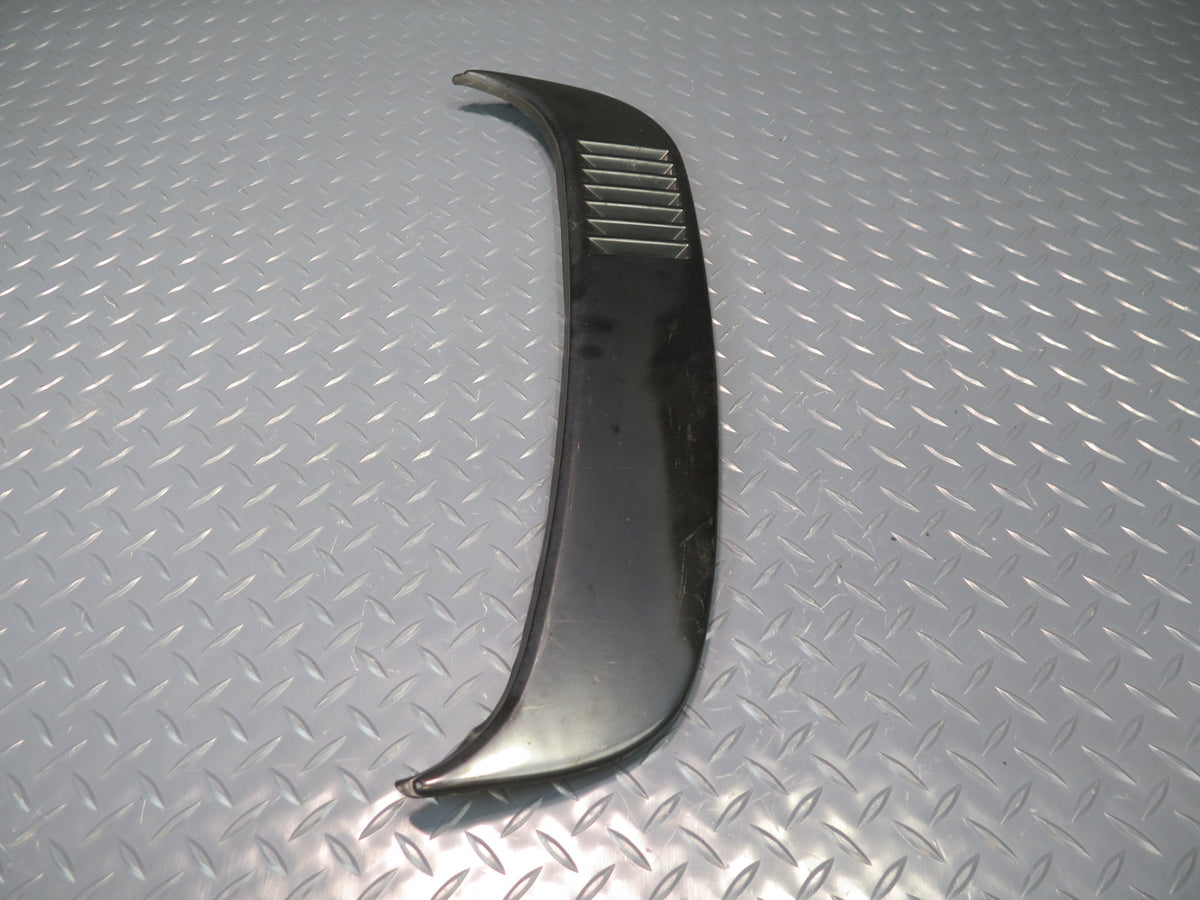 93-96 Toyota Hiace KZH106W Rear Right Quarter Louver Ventilation Grille OEM