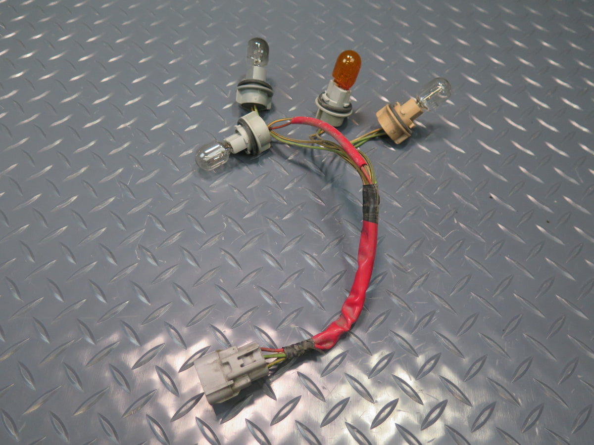 03-05 Toyota MR2 Spyder ZZW30L Rear Right Tail Light Bulb Socket Wiring Set OEM