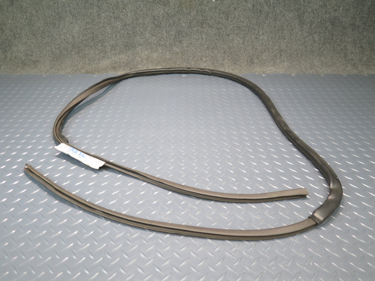 93-99 Toyota Hiace KZH106W Front Right Door Weatherstrip Rubber Seal Gasket OEM