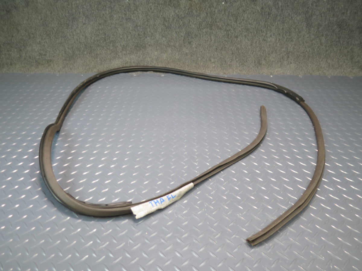 93-99 Toyota Hiace KZH106W Front Right Door Weatherstrip Rubber Seal Gasket OEM