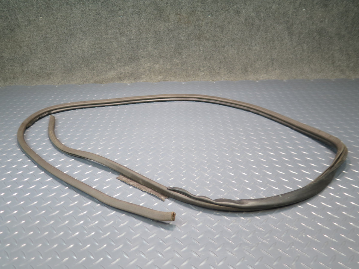 93-99 Toyota Hiace KZH106W Front Right Door Weatherstrip Rubber Seal Gasket OEM