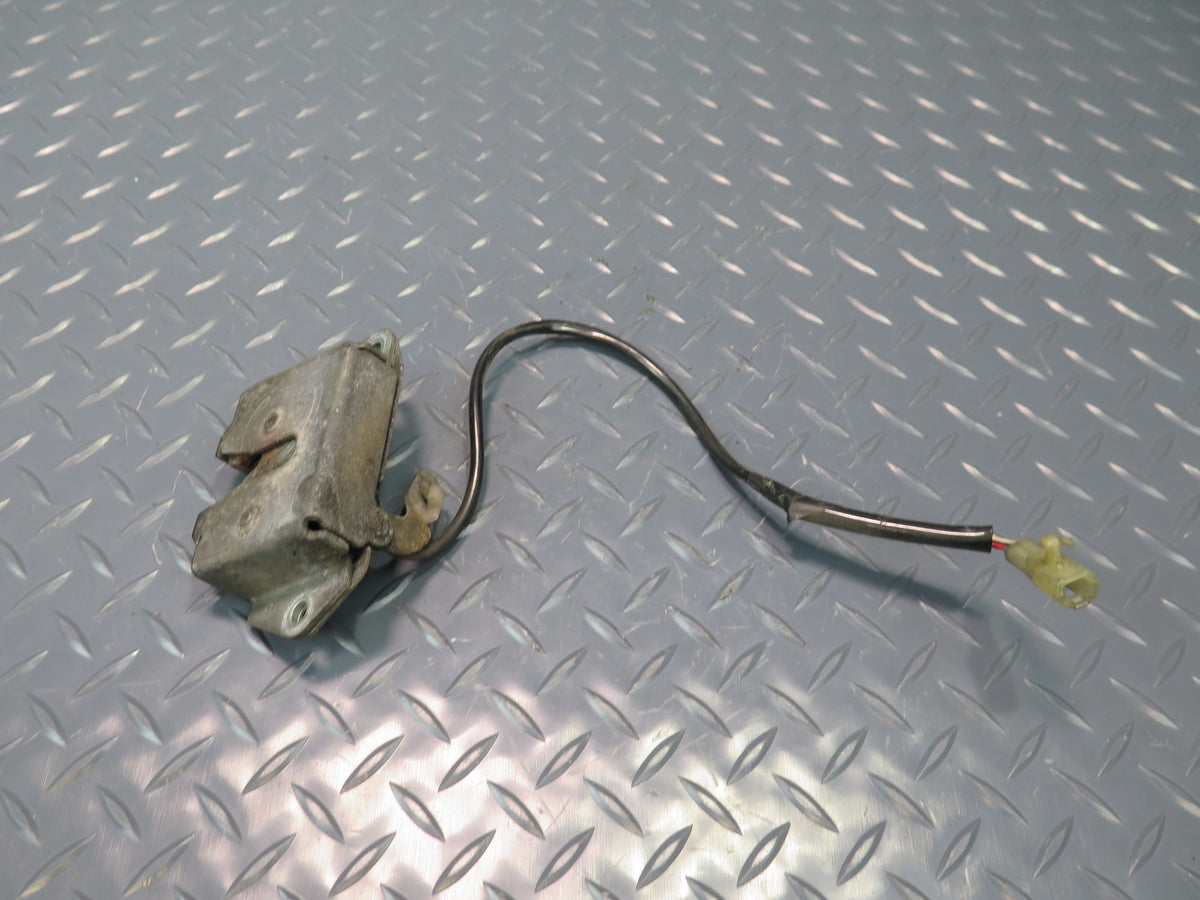 89-95 Toyota Hiace KZH106W Rear Trunk Lock Latch OEM