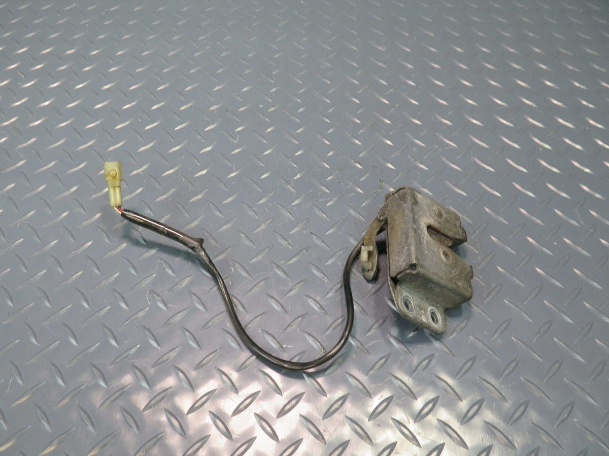89-95 Toyota Hiace KZH106W Rear Trunk Lock Latch OEM
