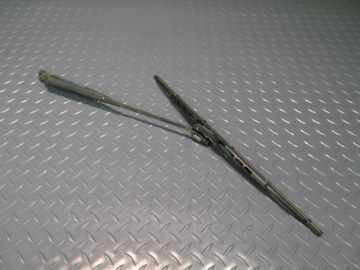 90-96 Toyota Hiace KZH106W Rear Tailgate Wiper Arm OEM