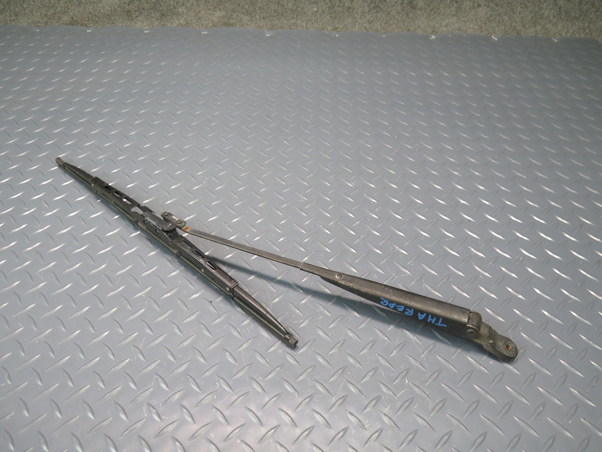 90-96 Toyota Hiace KZH106W Rear Tailgate Wiper Arm OEM