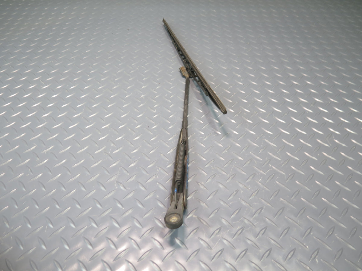 90-96 Toyota Hiace KZH106W Rear Tailgate Wiper Arm OEM