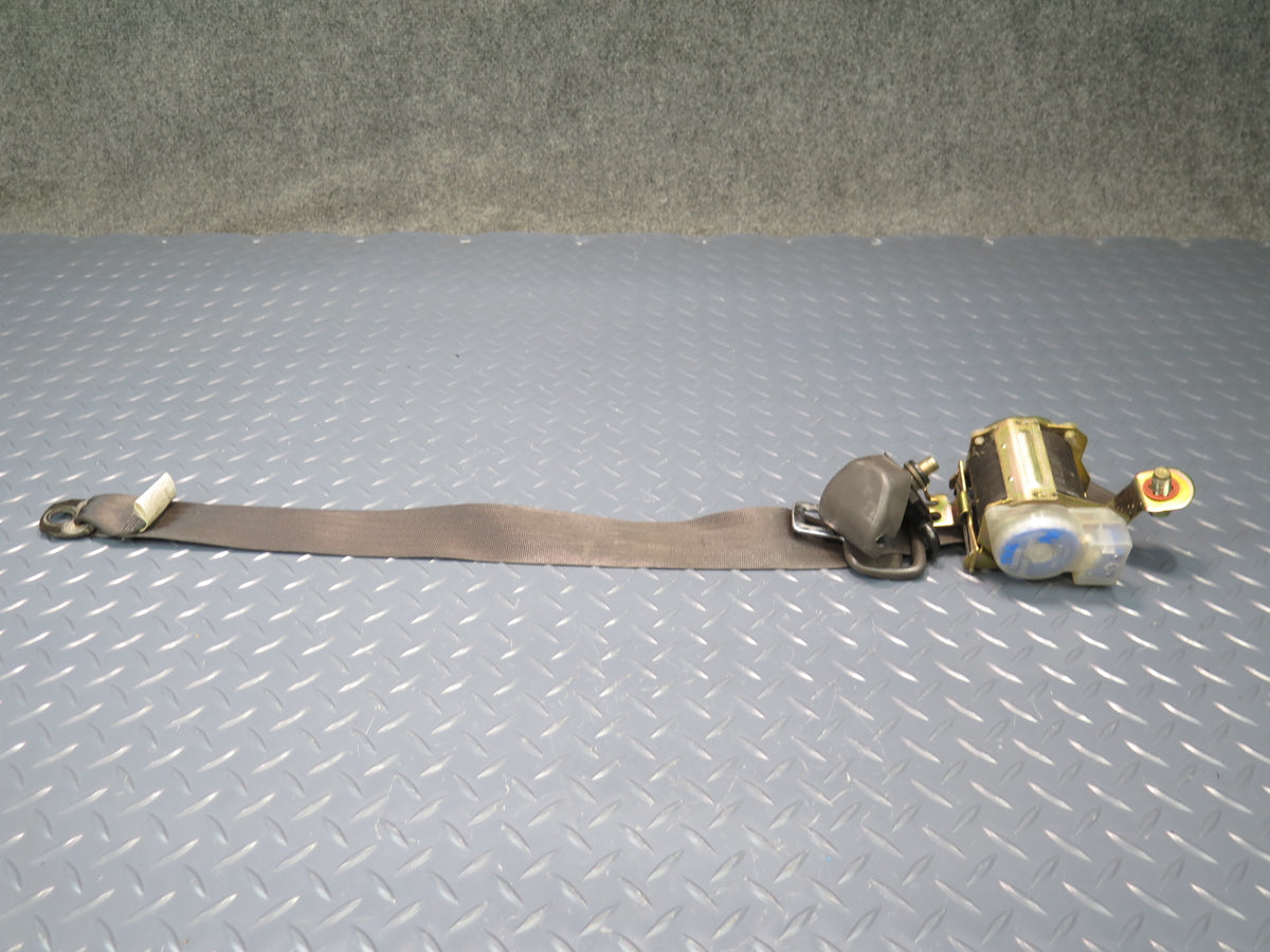 93-96 TOYOTA HIACE KZH106W FRONT RIGHT & LEFT SIDE SEATBELT RETRACTOR SET OEM
