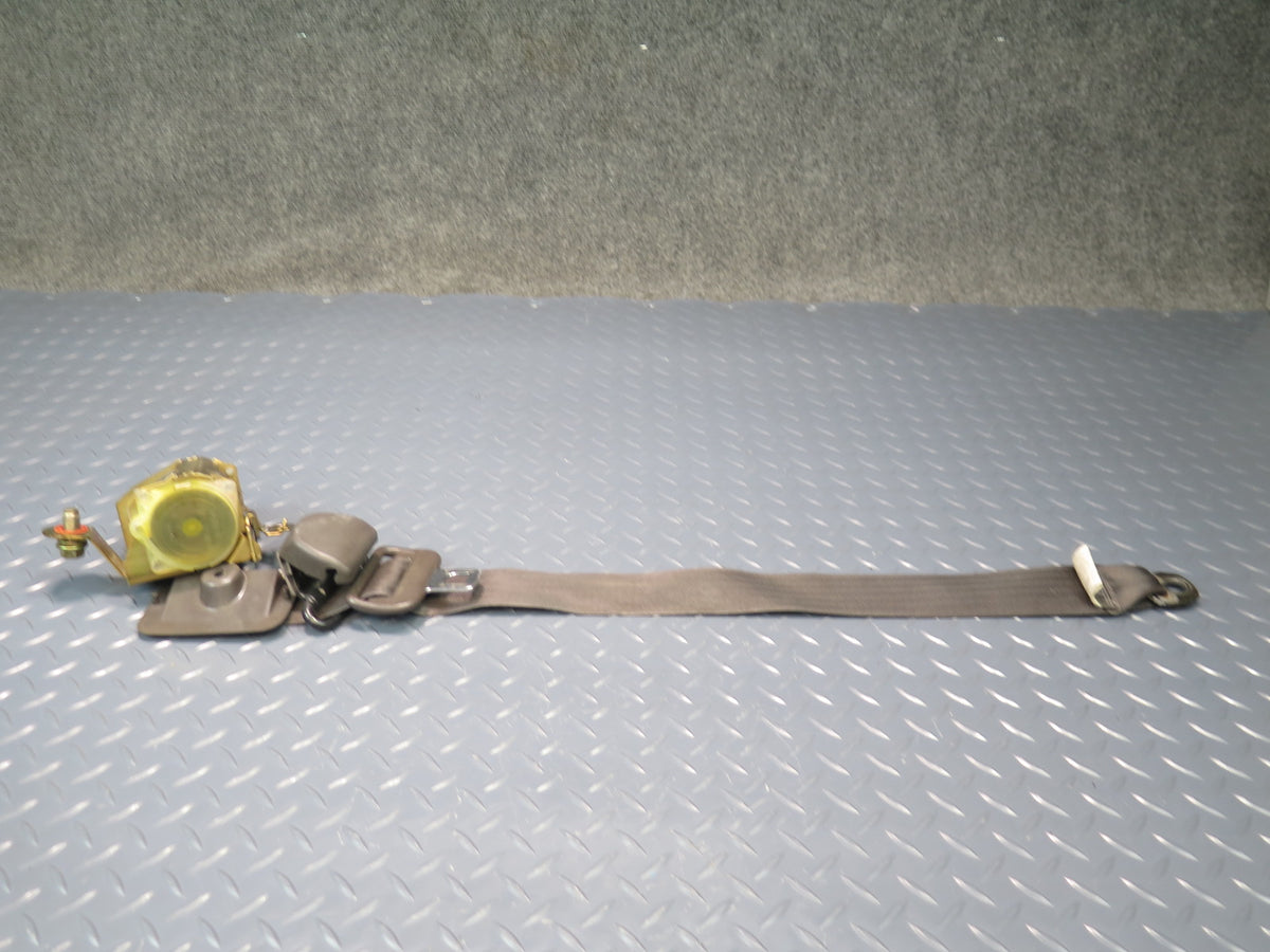 93-96 TOYOTA HIACE KZH106W FRONT RIGHT & LEFT SIDE SEATBELT RETRACTOR SET OEM