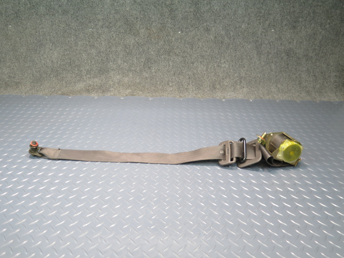 93-96 TOYOTA HIACE KZH106W FRONT RIGHT & LEFT SIDE SEATBELT RETRACTOR SET OEM