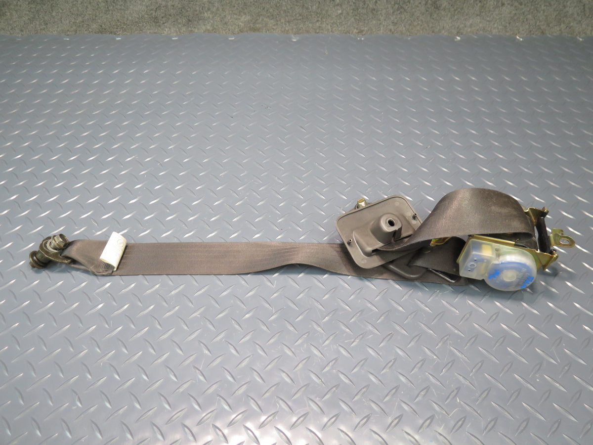 93-96 TOYOTA HIACE KZH106W FRONT RIGHT & LEFT SIDE SEATBELT RETRACTOR SET OEM