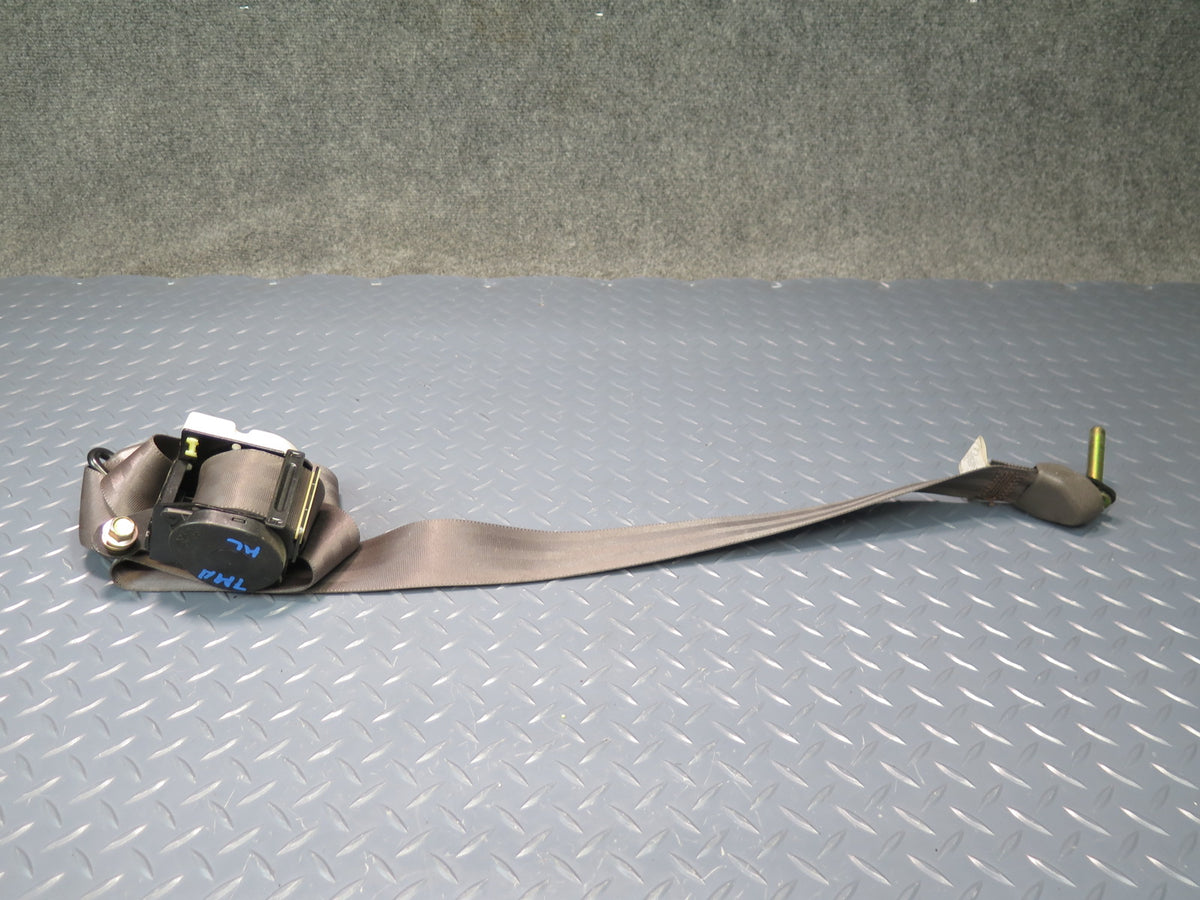 93-96 TOYOTA HIACE KZH106W REAR 2RD ROW RIGHT & LEFT SIDE SEATBELT RETRACTOR SET OEM