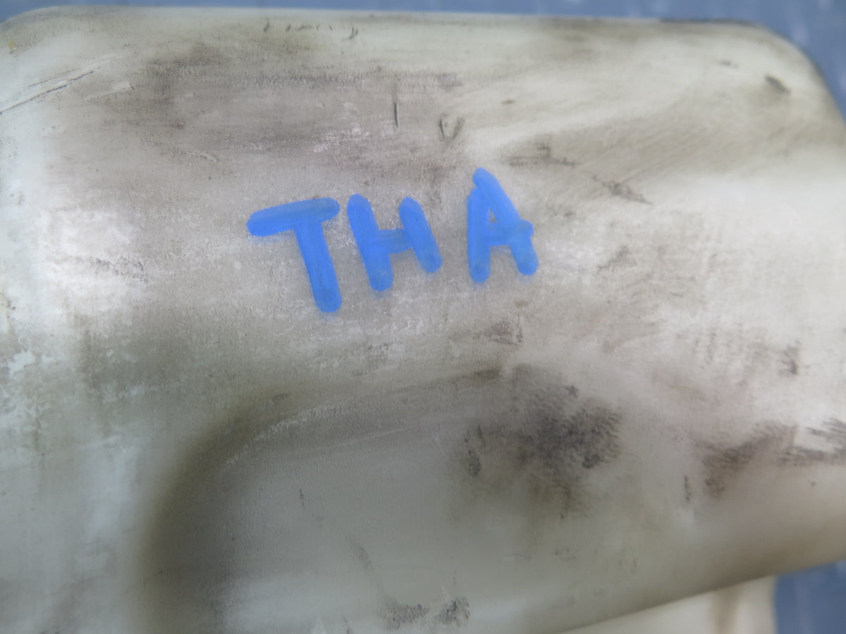 93-95 Toyota Hiace KZH106W 1KZ-TE Engine Expansion Overflow Reservoir Tank OEM