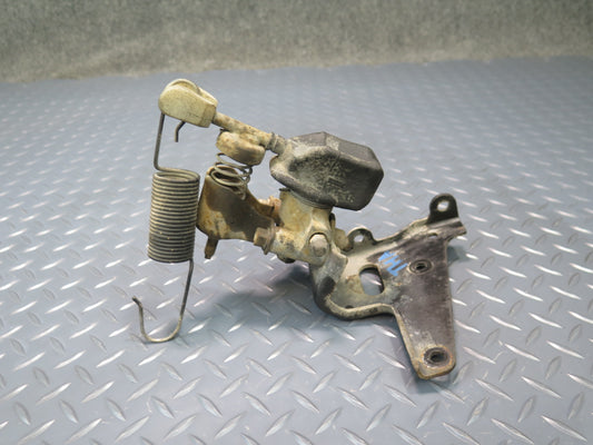 93-96 Toyota Hiace KZH106W Rear Brake Proportioning Valve Pressure Regulator OEM