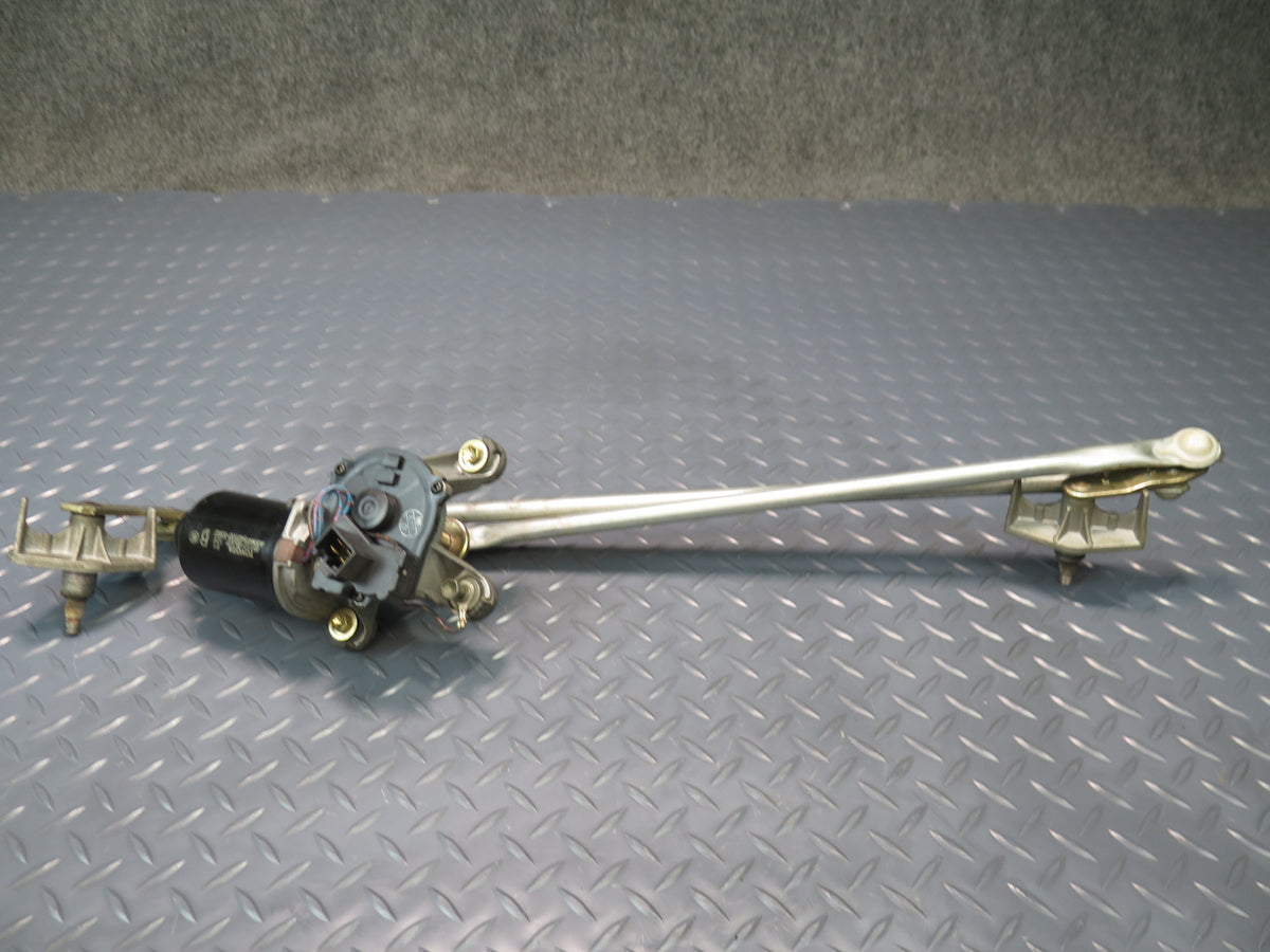 93-96 Toyota Hiace KZH106W RHD Windshield Wiper Transmission Linkage w Motor OEM