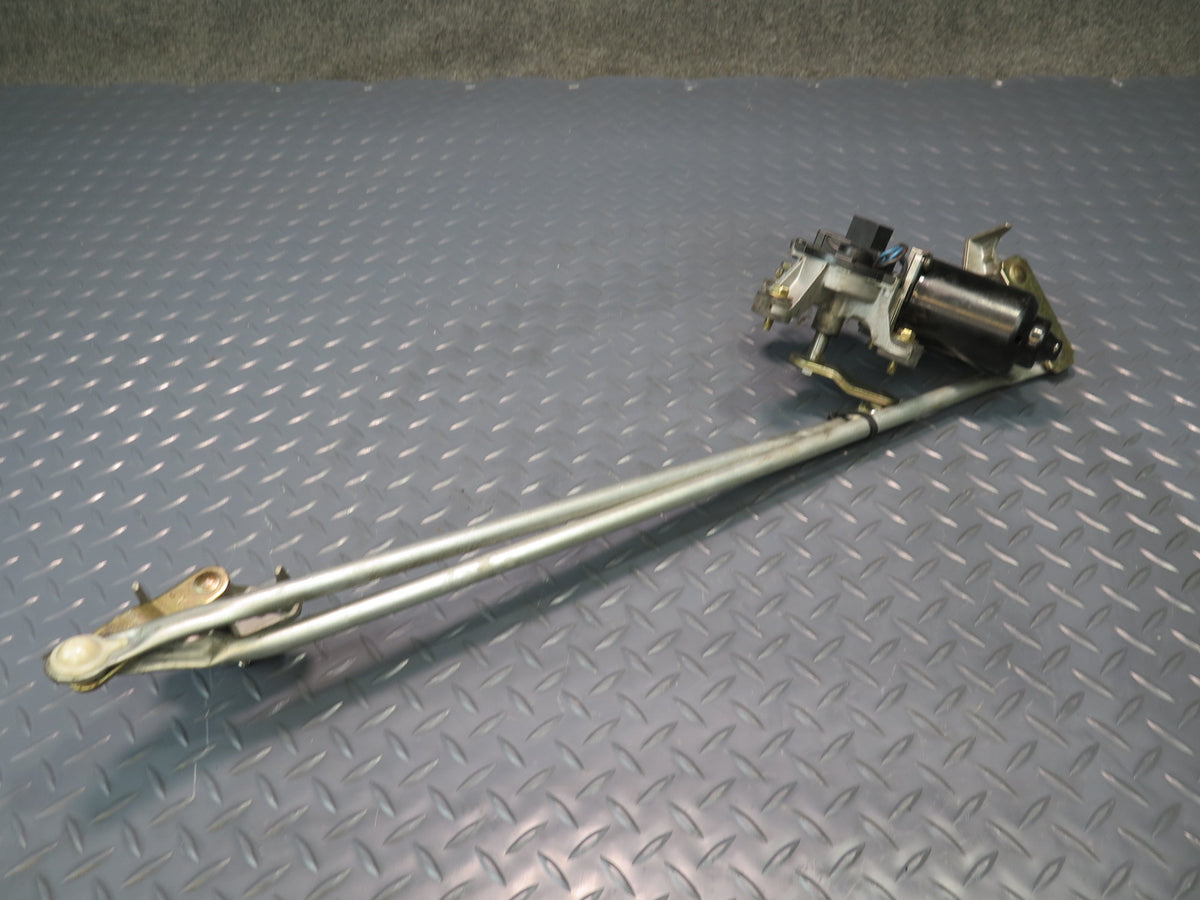 93-96 Toyota Hiace KZH106W RHD Windshield Wiper Transmission Linkage w Motor OEM