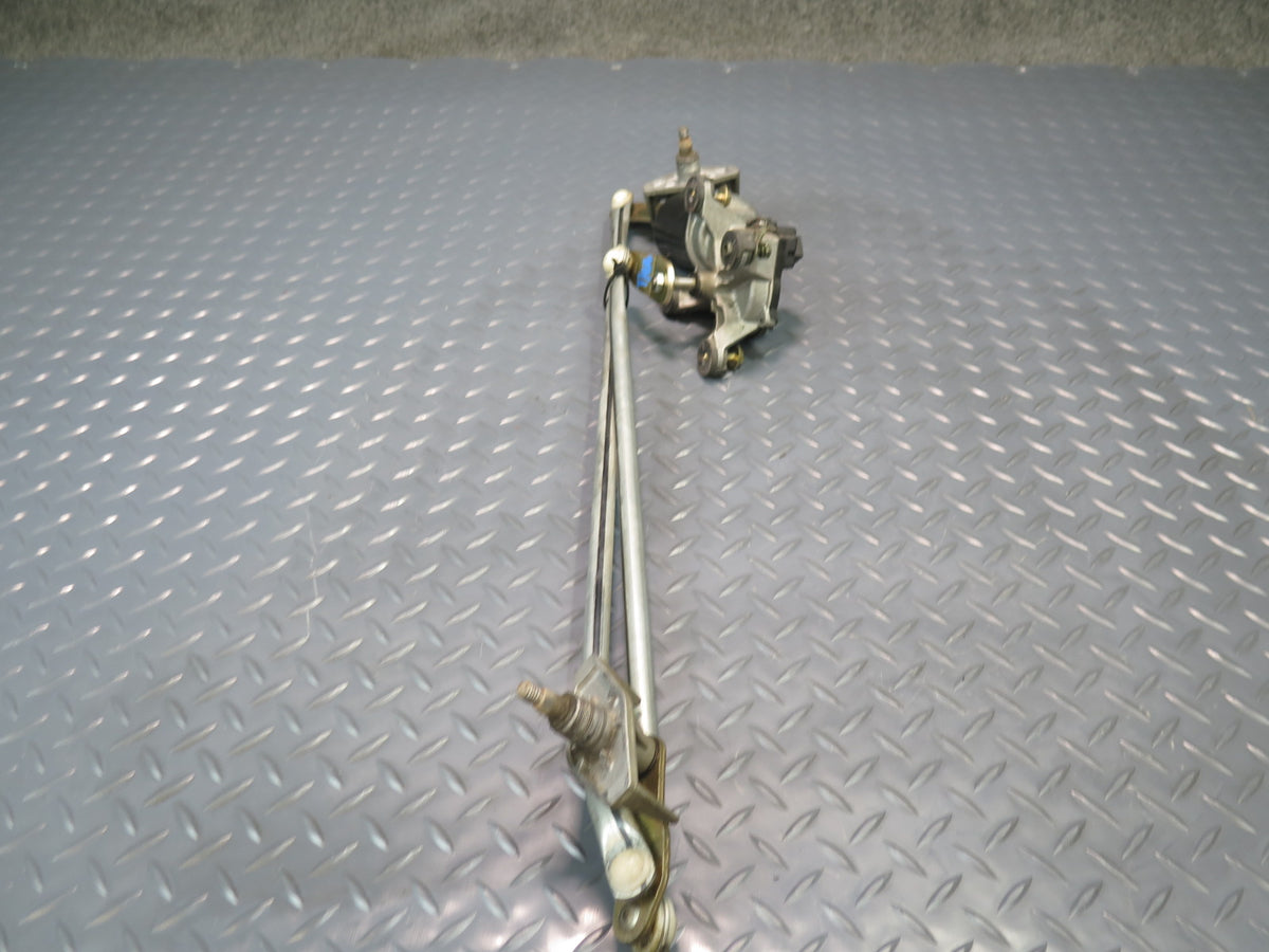 93-96 Toyota Hiace KZH106W RHD Windshield Wiper Transmission Linkage w Motor OEM