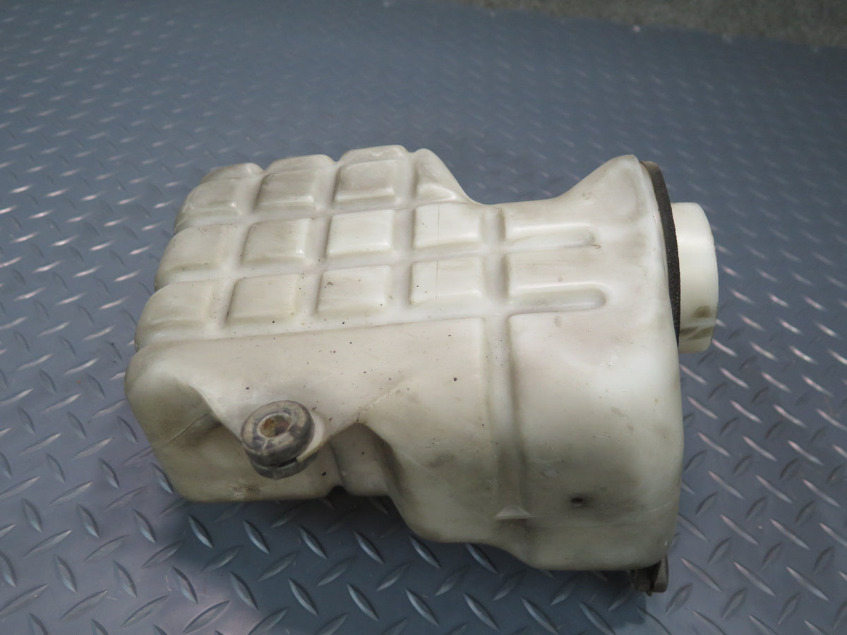 93-99 Toyota Hiace KZH106W 1KZ-TE Air Filter Resonator Box 52840-26020 OEM