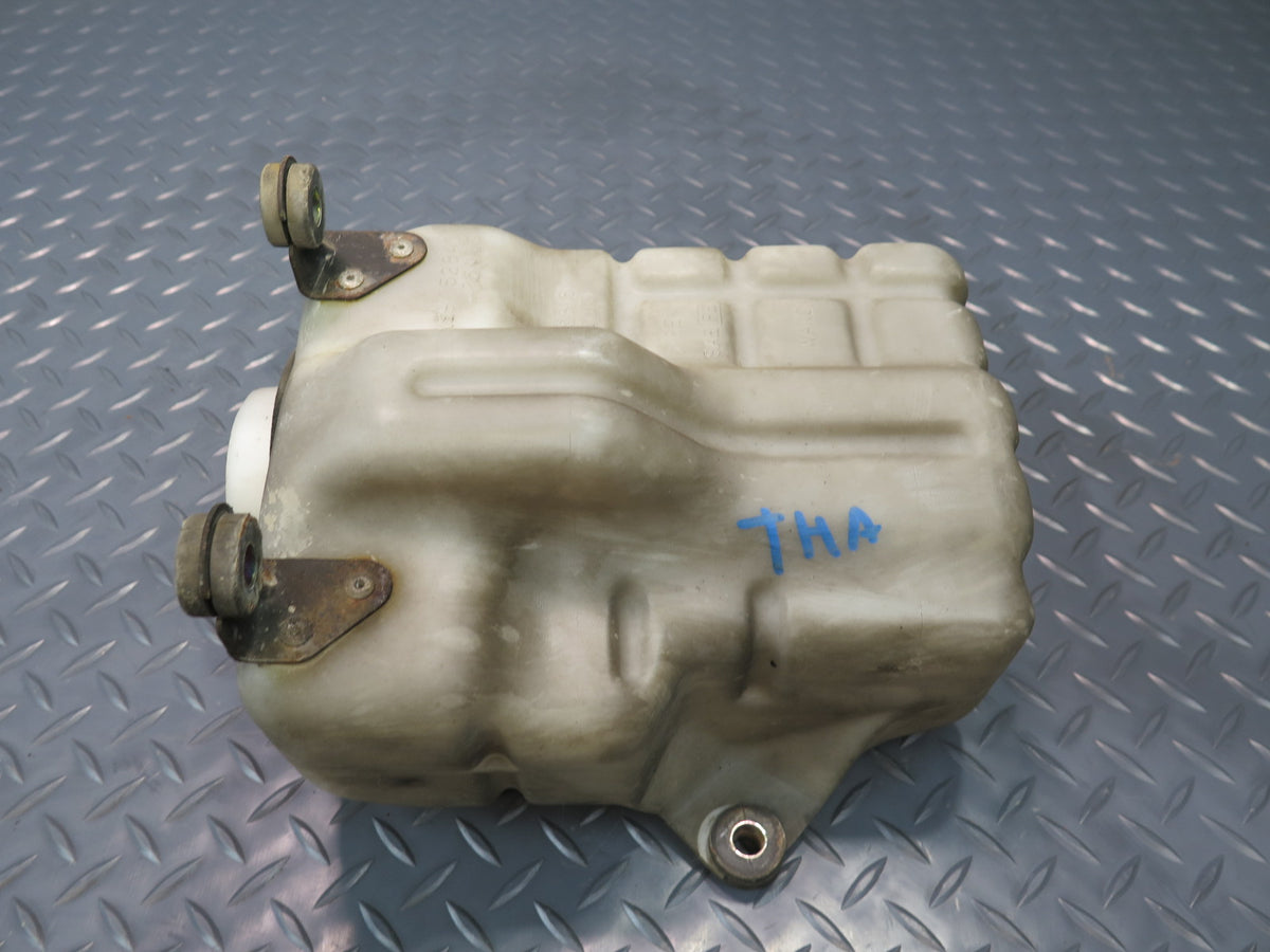 93-99 Toyota Hiace KZH106W 1KZ-TE Air Filter Resonator Box 52840-26020 OEM