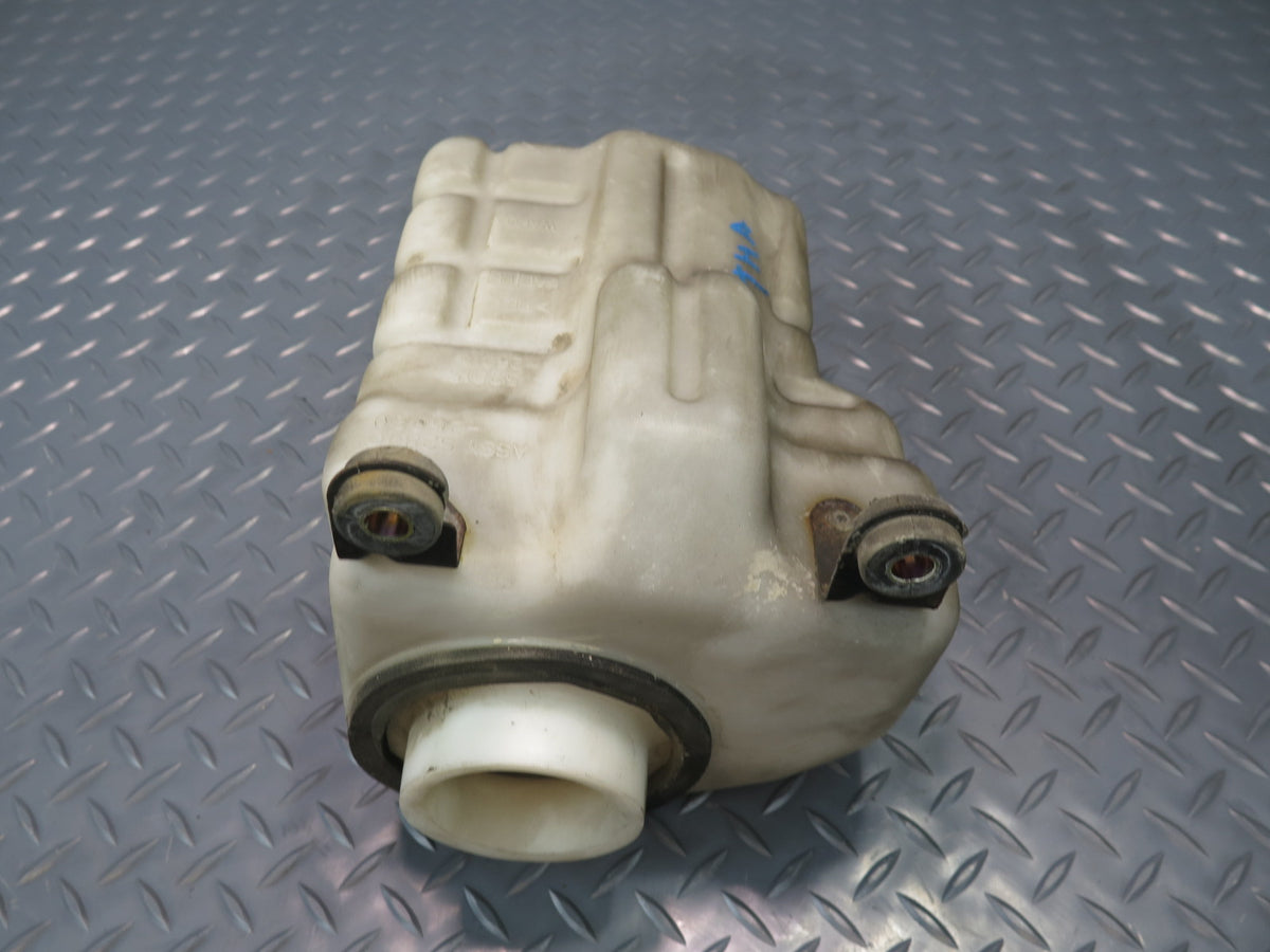 93-99 Toyota Hiace KZH106W 1KZ-TE Air Filter Resonator Box 52840-26020 OEM