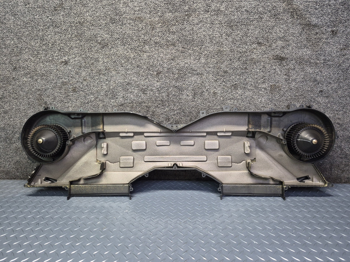 93-95 Toyota Hiace KZH106W Rear Second ROW Roof Blower Fan Cooling Unit OEM