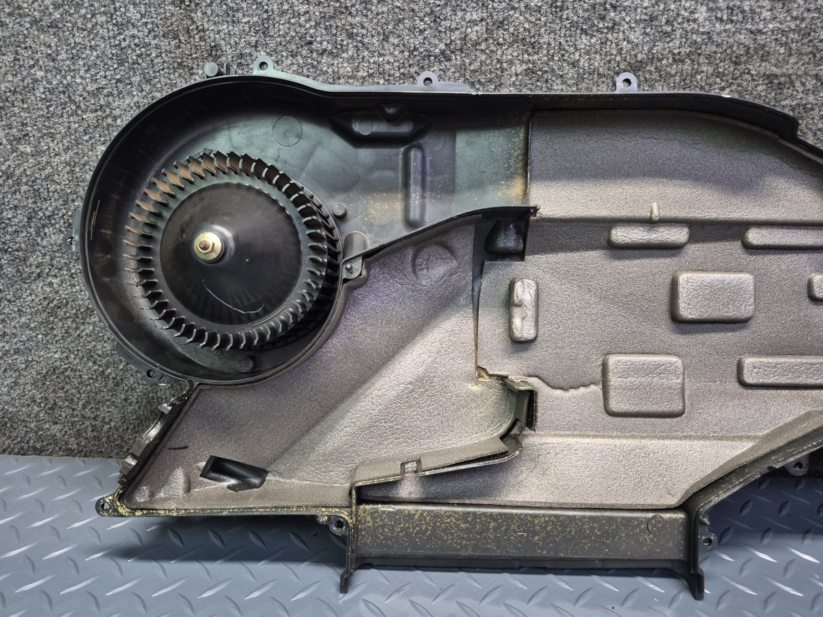 93-95 Toyota Hiace KZH106W Rear Second ROW Roof Blower Fan Cooling Unit OEM