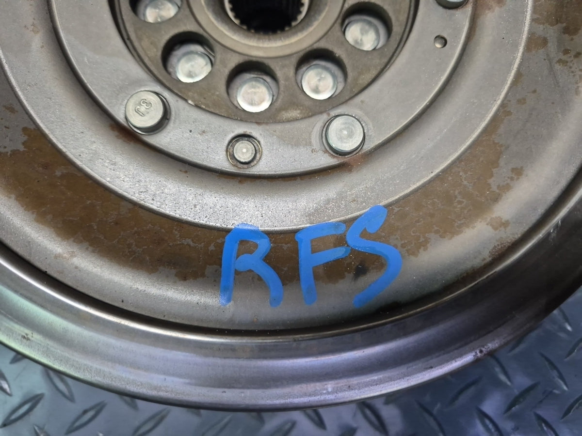 13-15 Audi RS5 8F7 4.2L V8 Auto Transmission Dual Mass Flywheel 0B5105317G OEM