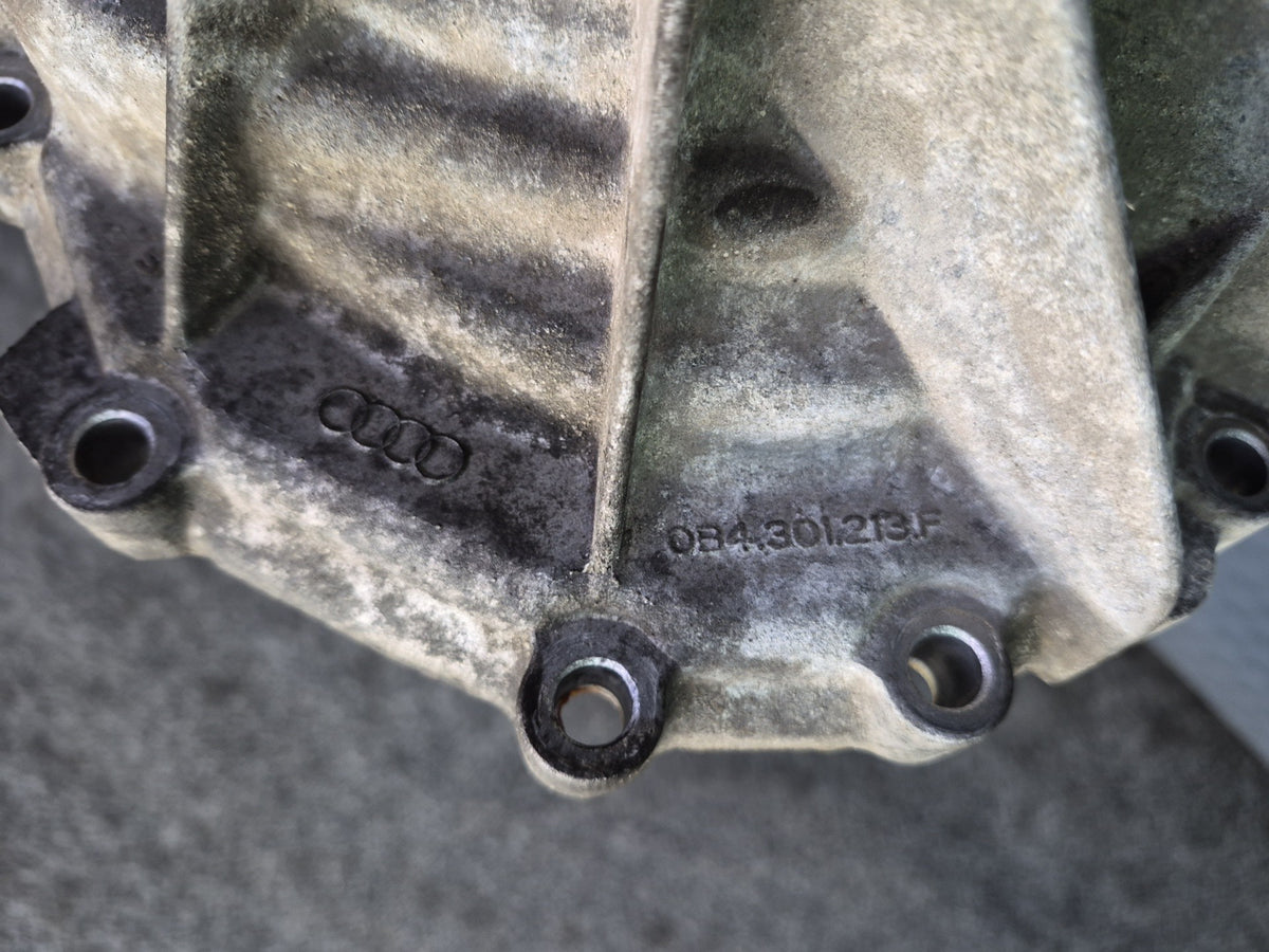 13-15 Audi RS5 4.2L V8 Transmission Center Differential Tailshaft 87K Miles OEM