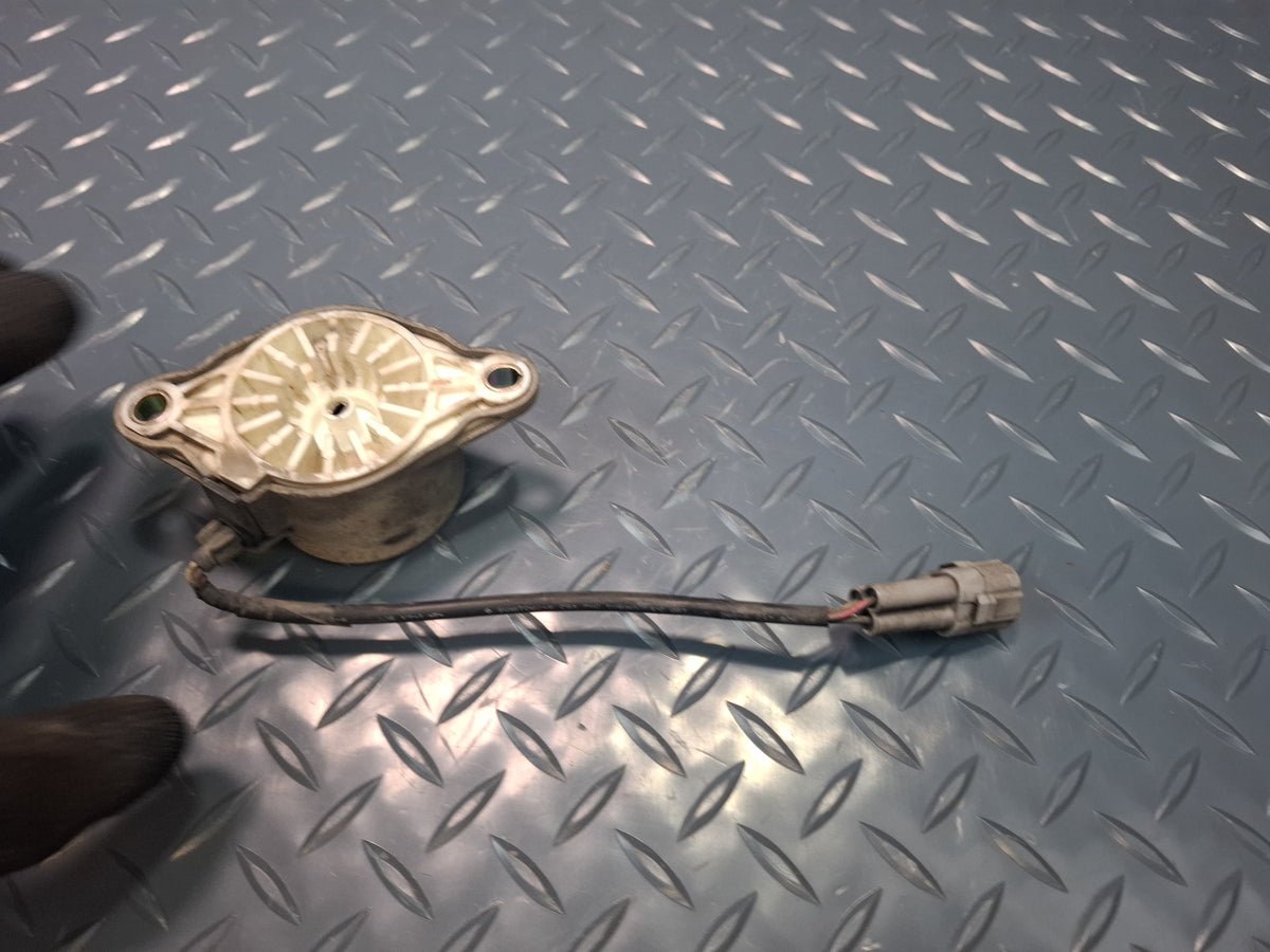 93-98 Toyota Hiace KZH106W Set of 2 Front Left & Right Strut Tems Actuator OEM
