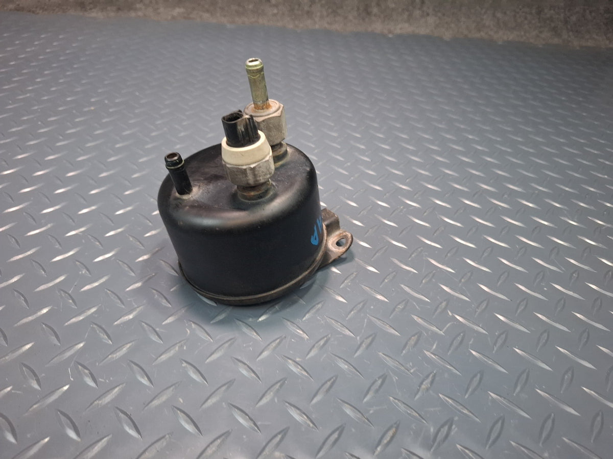 93-98 Toyota Hiace KZH106W Brake Vacuum Reservoir w Sensor OEM