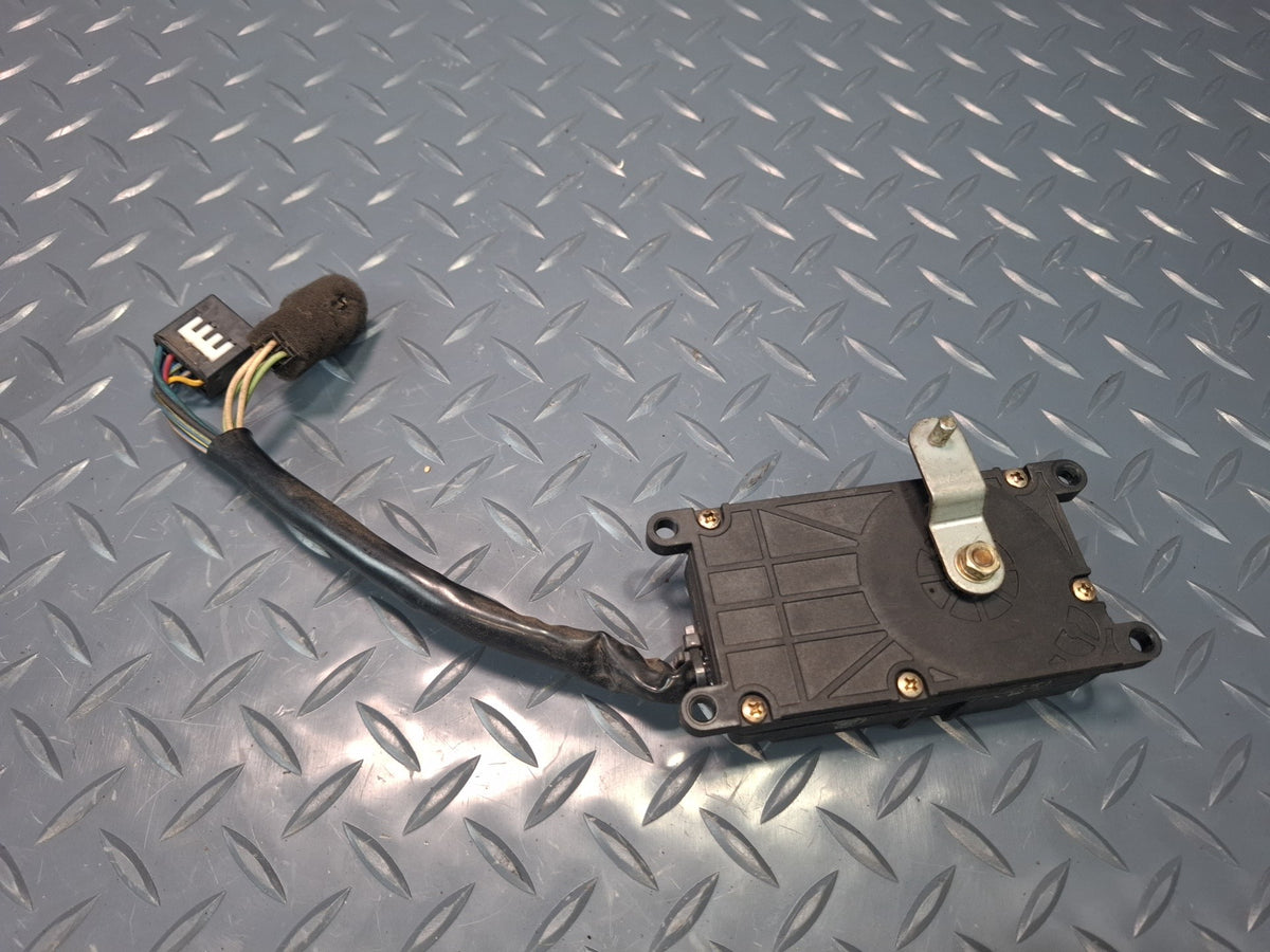 93-95 Toyota Hiace KZH106W Set of 3 Front Heater Flap Door Actuator Motor OEM