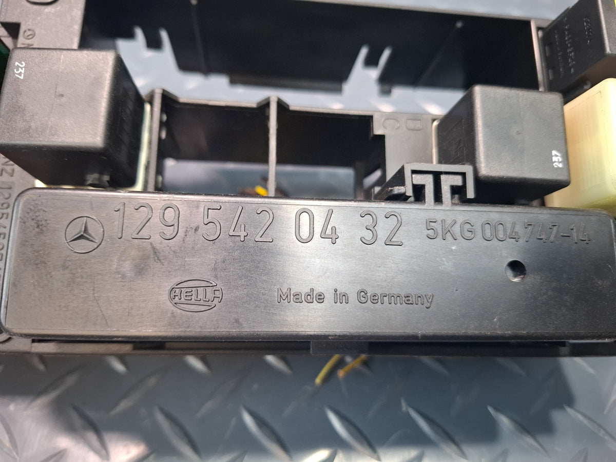 96-02 Mercedes R129 Sl-class Fuse Relay Box Module OEM