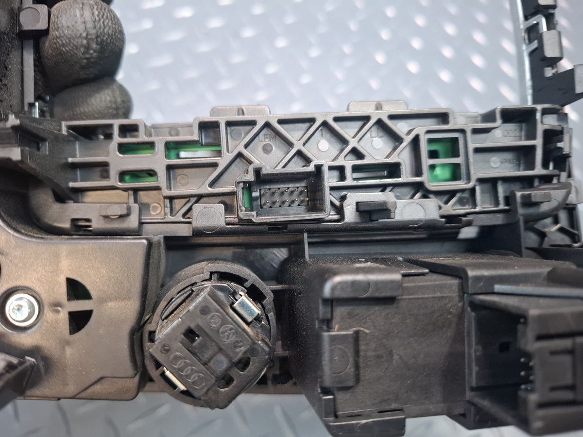 13-17 Audi A5 S5 RS5 A/T MMI Center Console Control Switch Panel 8T0919611L OEM