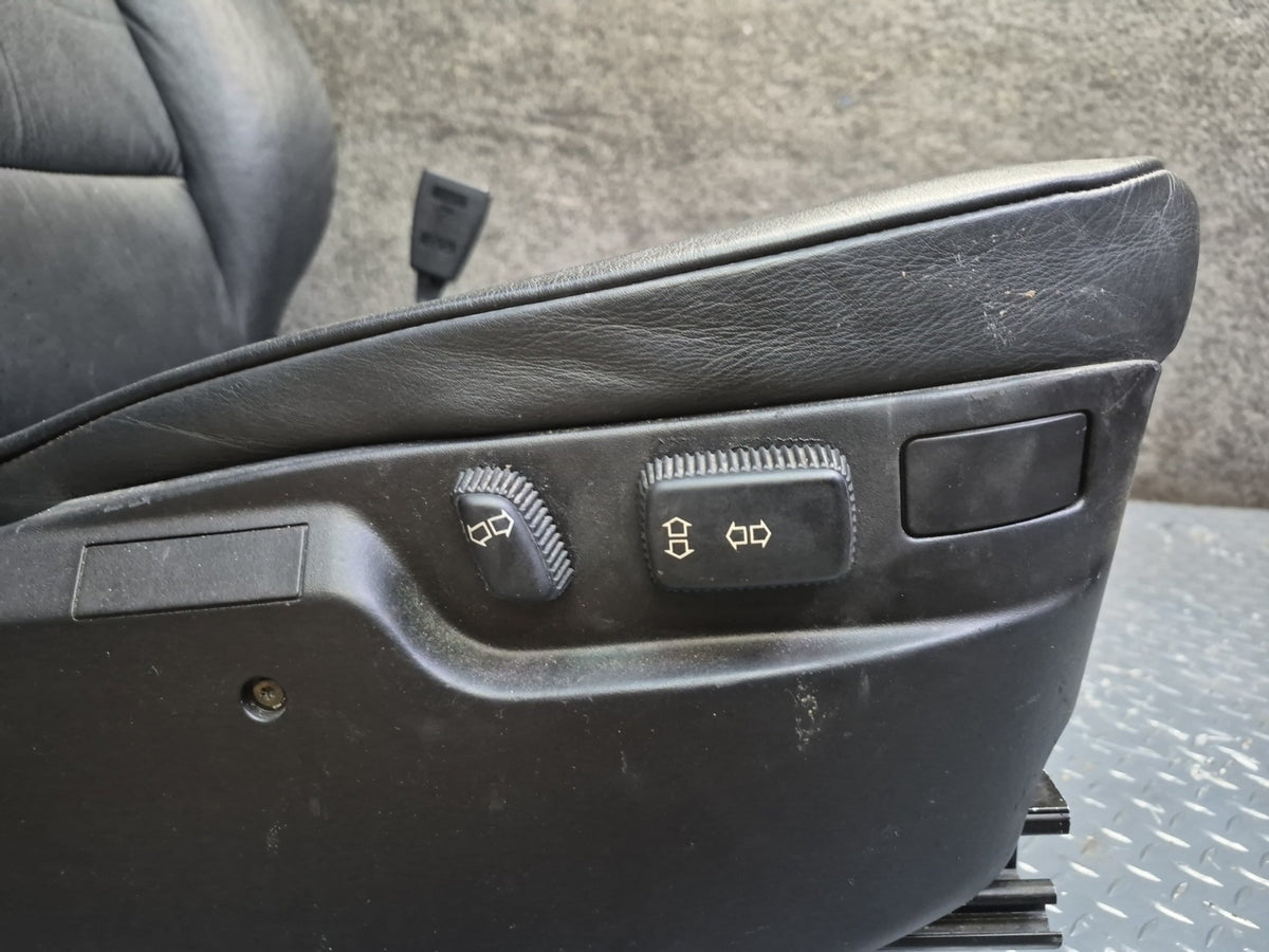 1994-1997 BMW E31 840Ci Front & Rear Leather Seat Black Set Defected