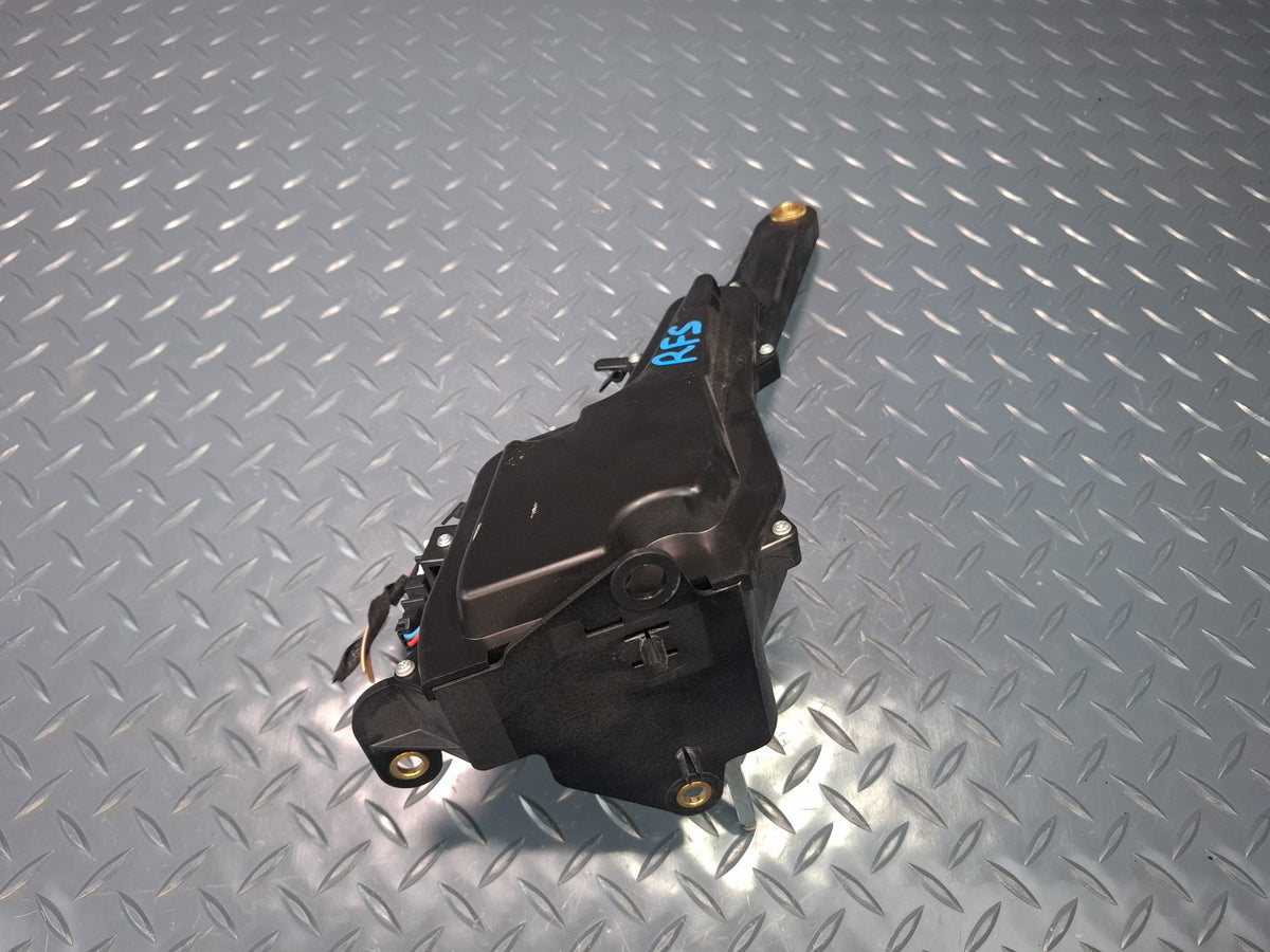 10-16 Audi B8 S5 RS5 Convertible Roof TOP Mounting Plate Bracket OEM