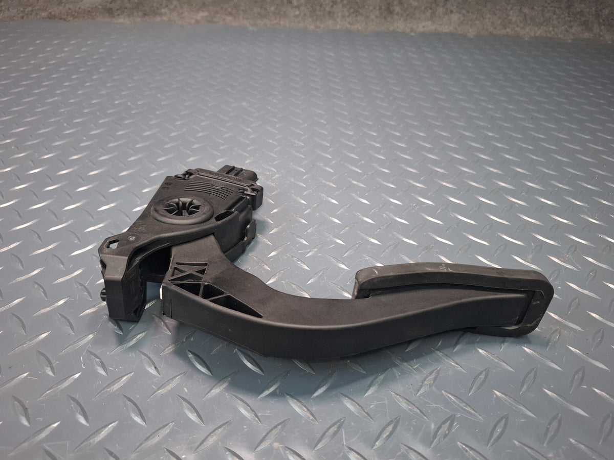 13-15 Audi RS5 8F7 A/T Aluminum Gas Pedal 4F1723523D OEM