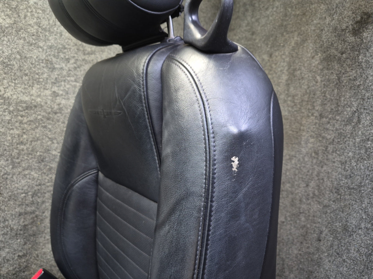 02-05 Ford Thunderbird Set of 2 Front Left & Right Heated Leather Seat Damaged