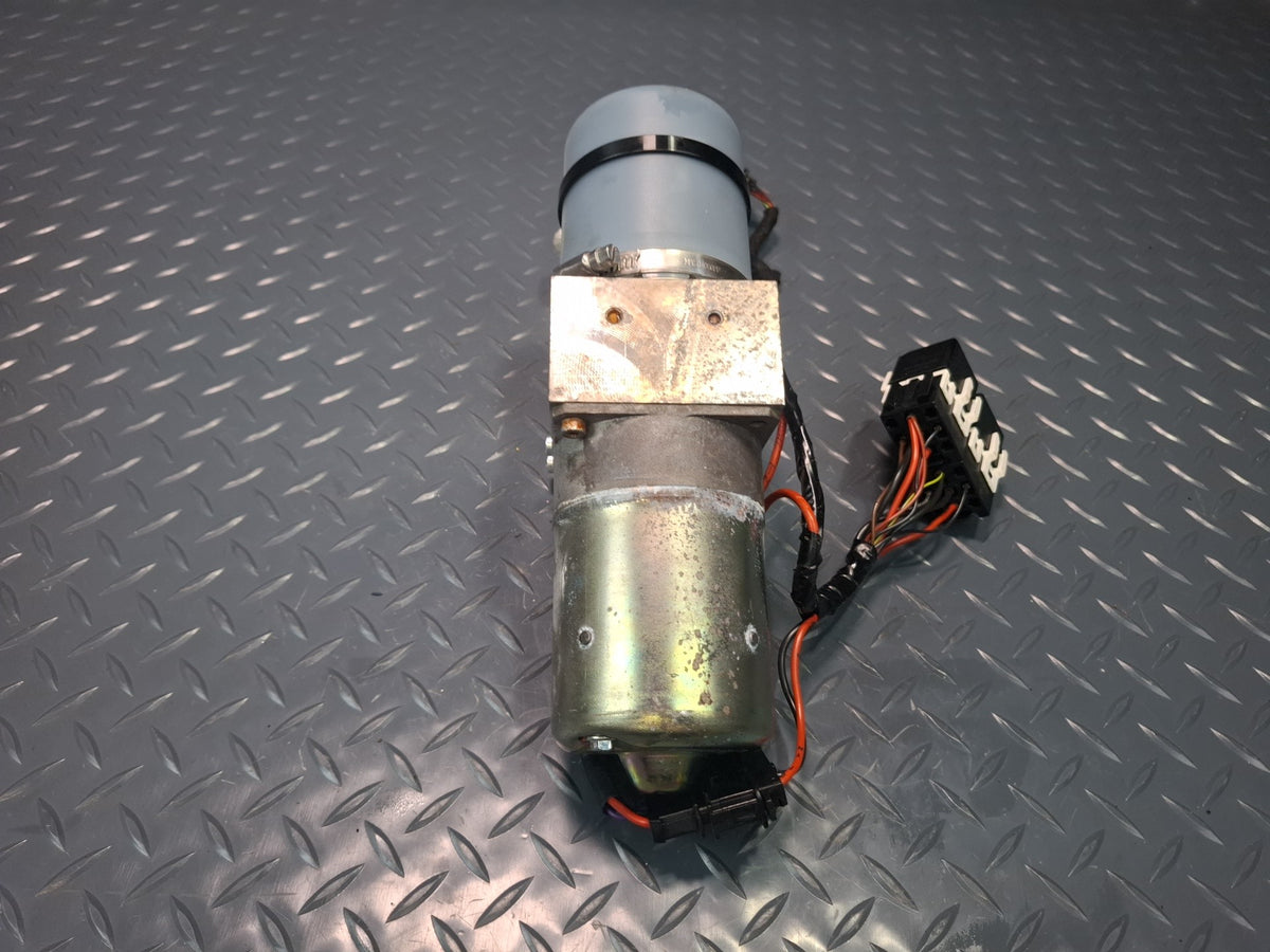 10-17 Audi S5 RS5 8F7 Convertible TOP Roof Hydraulic Pump Motor w Cover OEM