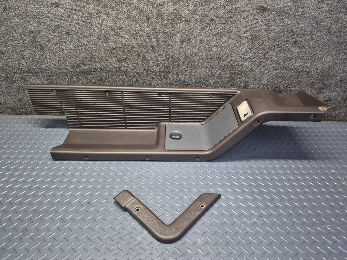 93-95 Toyota Hiace KZH106W Left Slide Door Scuff Sill Step Plate w Trim Set OEM