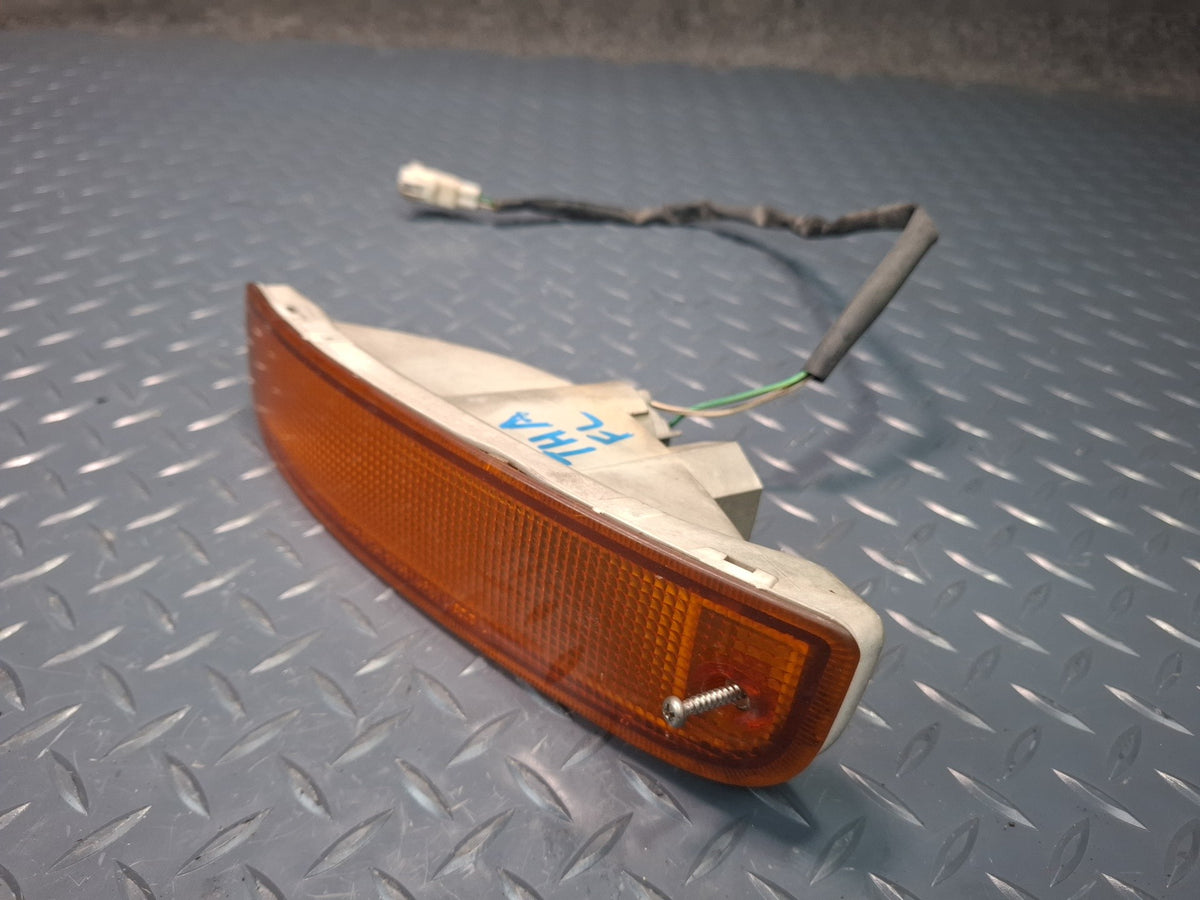 93-96 Toyota Hiace KZH106W Front Right & Left Bumper Turn Light Lamp Set OEM
