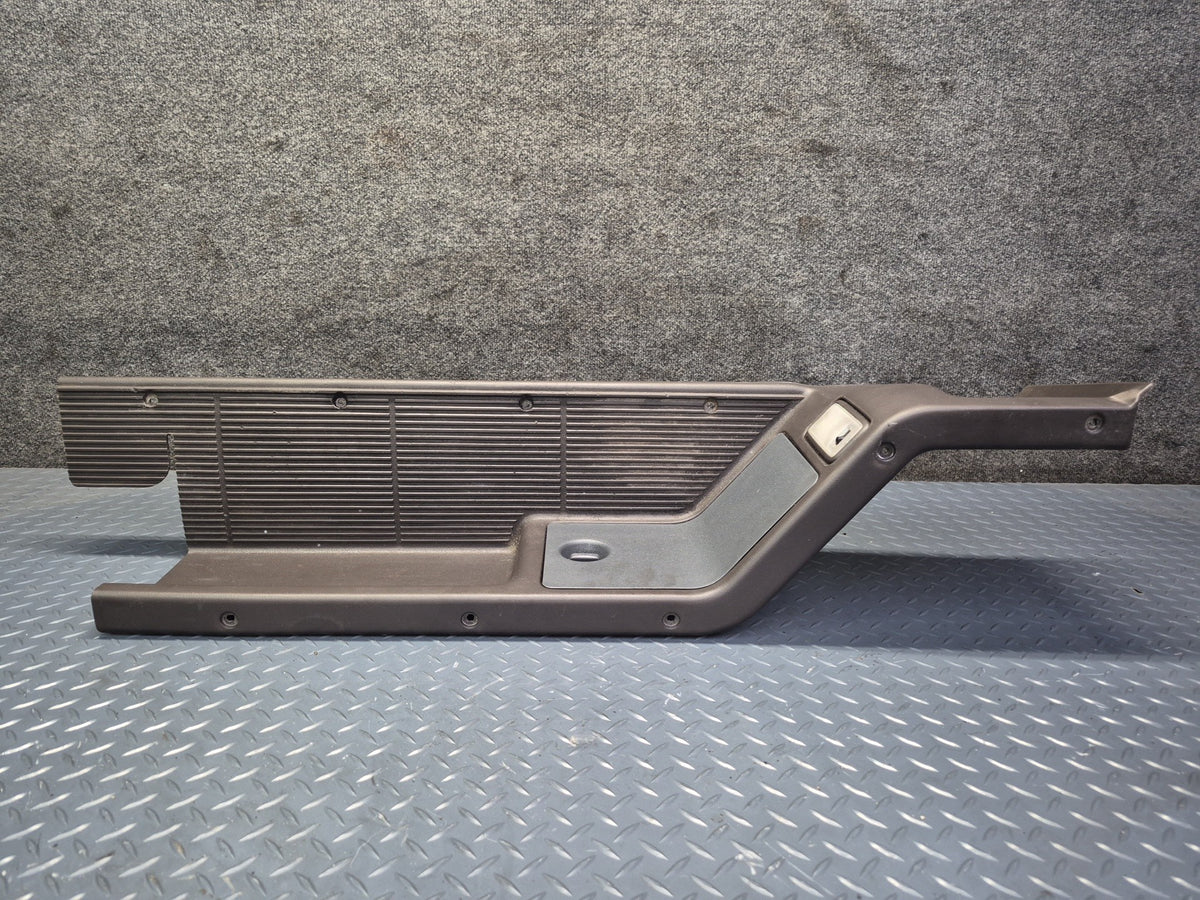 93-95 Toyota Hiace KZH106W Left Slide Door Scuff Sill Step Plate w Trim Set OEM