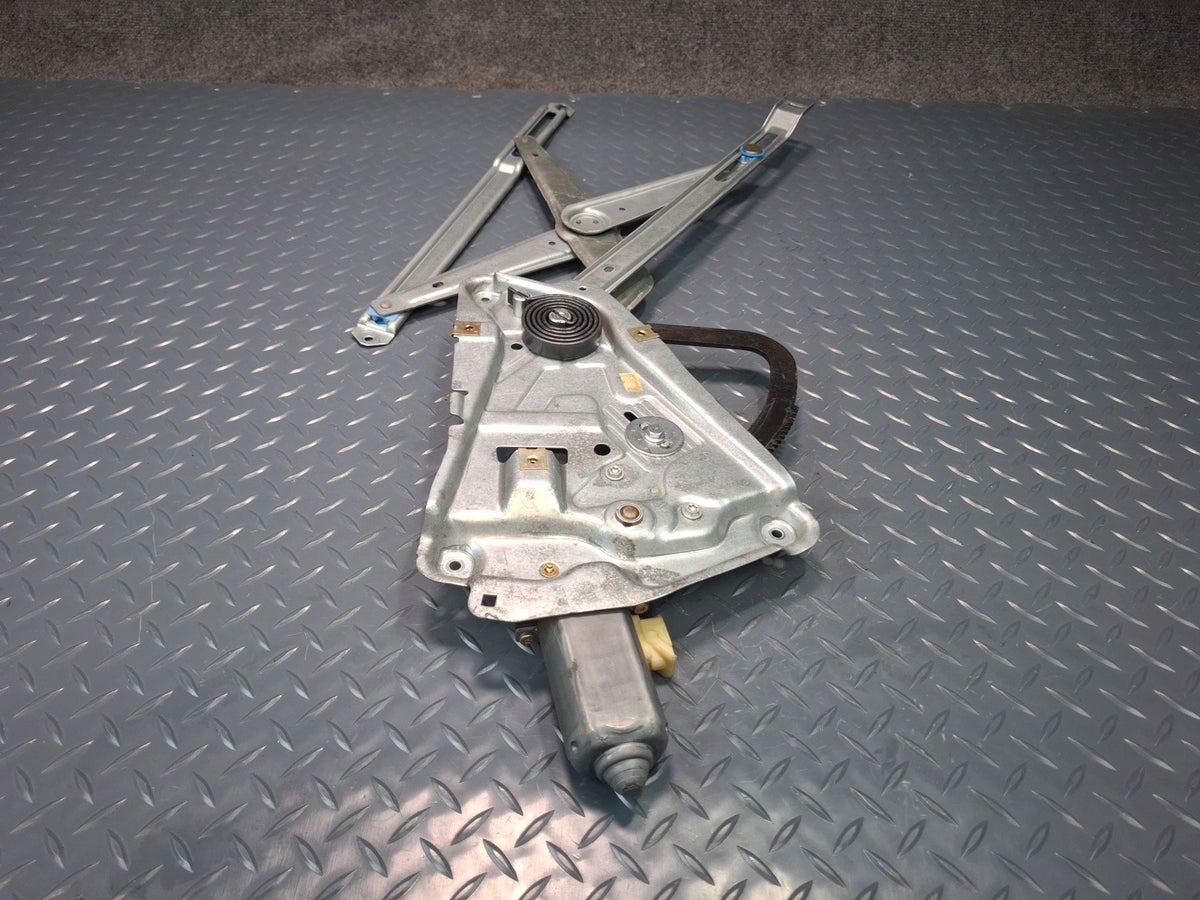 1994-1997 BMW E31 840Ci Front Right Passenger Door Window Regulator w Motor