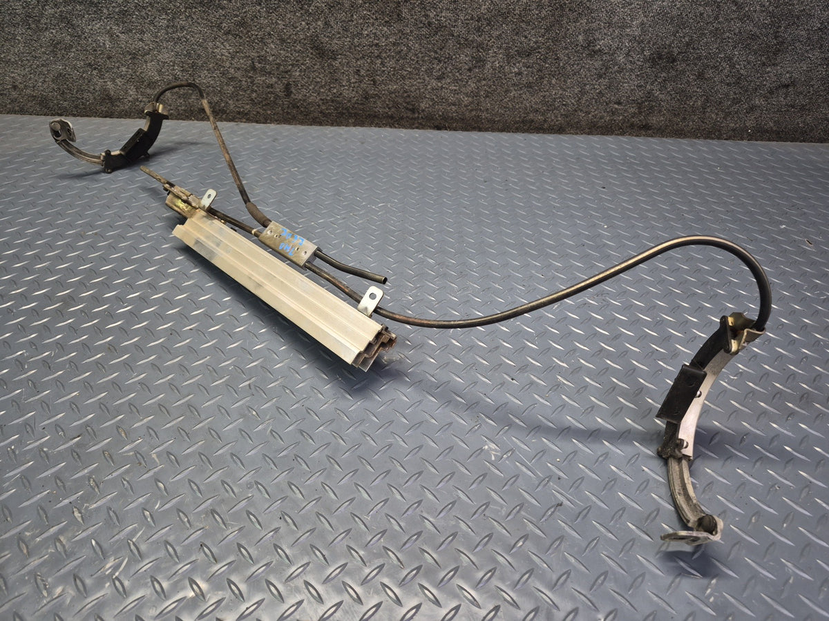 93-99 Toyota Hiace KZH106W Rear Sunroof Slide Drive Cable Guide Assembly OEM