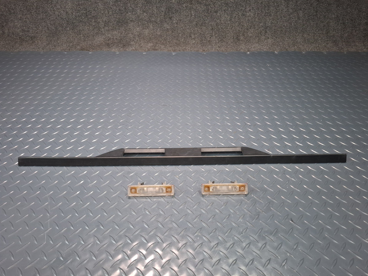 94-02 Mercedes R129 SL Rear Trunk Lid License Plate Finish Trim Panel w Lights