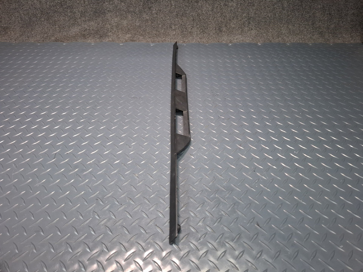 94-02 Mercedes R129 SL Rear Trunk Lid License Plate Finish Trim Panel w Lights